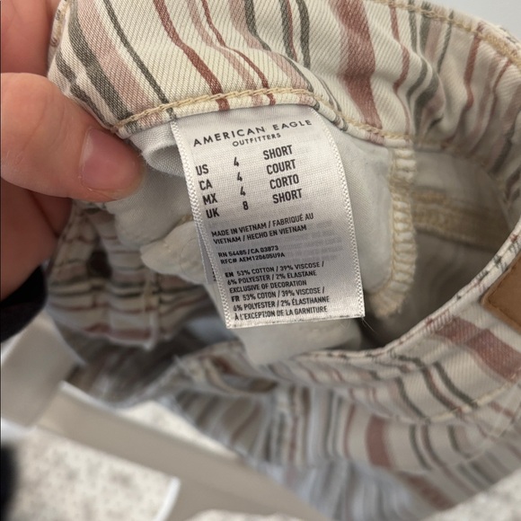 American Eagle High Waisted Striped Jeans - Picture 10 of 11